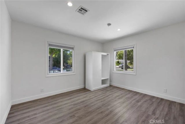 18015 Collins, Encino, CA 91316