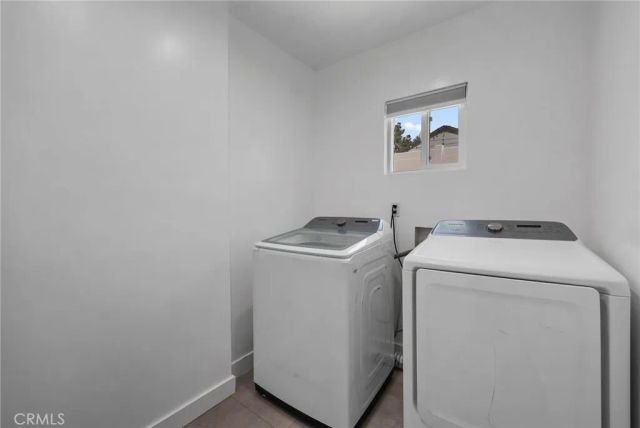 18015 Collins, Encino, CA 91316