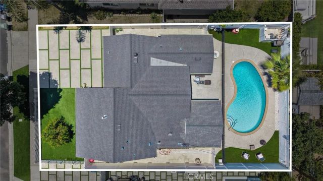 18015 Collins, Encino, CA 91316