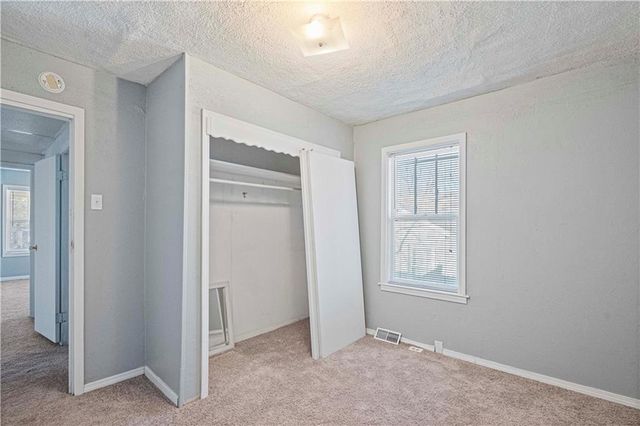 813 N Crysler Avenue, Independence, MO 64050