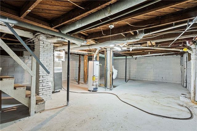 813 N Crysler Avenue, Independence, MO 64050