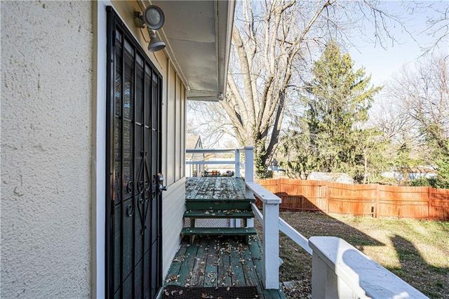 813 N Crysler Avenue, Independence, MO 64050