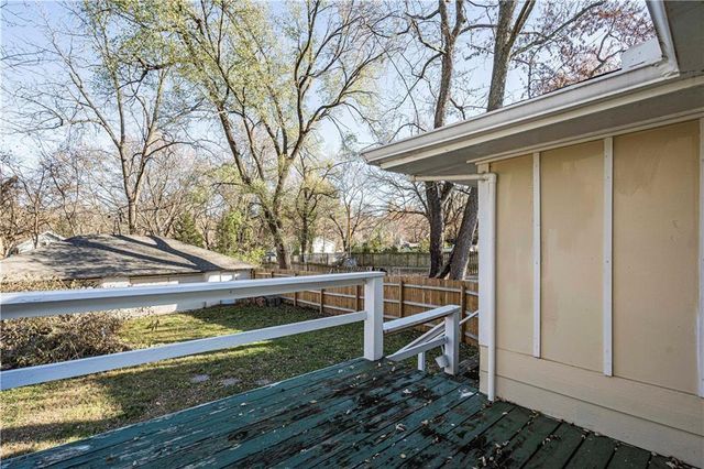 813 N Crysler Avenue, Independence, MO 64050