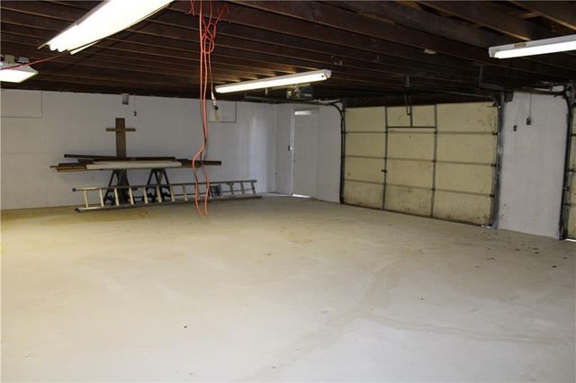 813 N Crysler Avenue, Independence, MO 64050