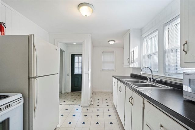 813 N Crysler Avenue, Independence, MO 64050