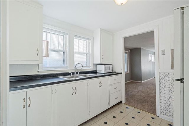 813 N Crysler Avenue, Independence, MO 64050