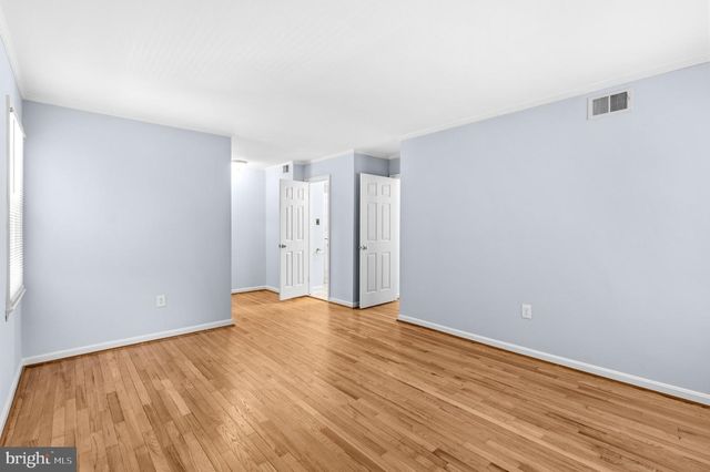 9 DUVALL LN, Gaithersburg, MD 20877