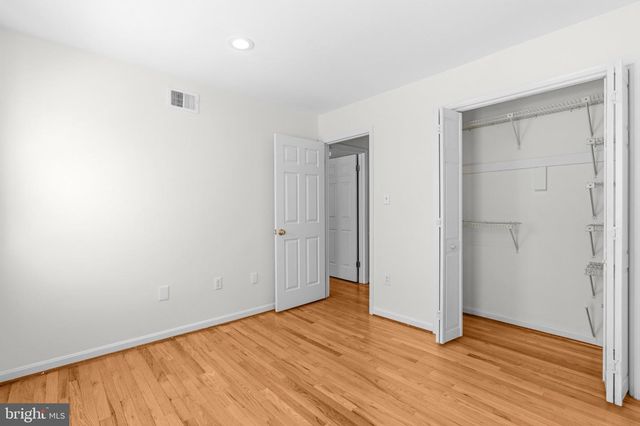 9 DUVALL LN, Gaithersburg, MD 20877