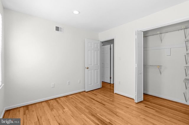9 DUVALL LN, Gaithersburg, MD 20877