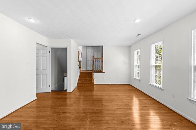 9 DUVALL LN, Gaithersburg, MD 20877