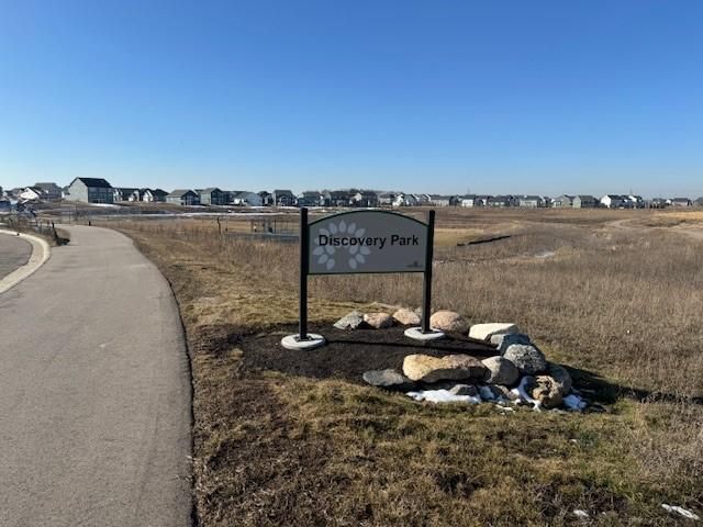 4975 Airlake Drive, Woodbury, MN 55129