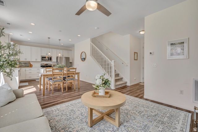 2115 W 3330 S, Syracuse, UT 84075