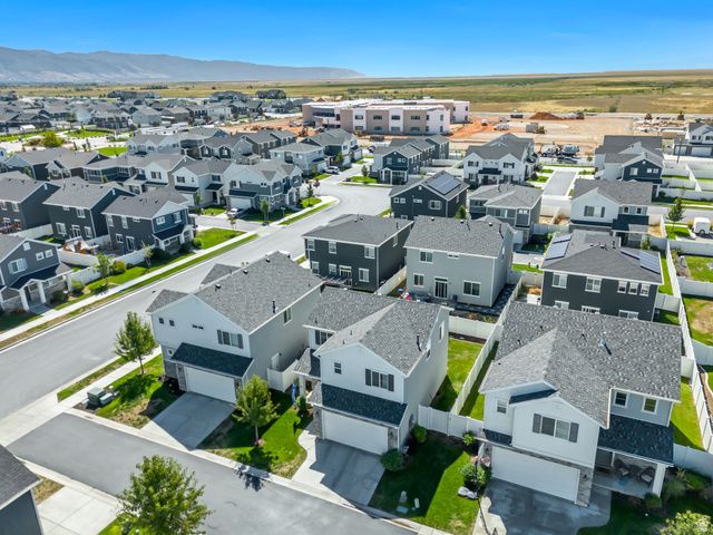 2115 W 3330 S, Syracuse, UT 84075