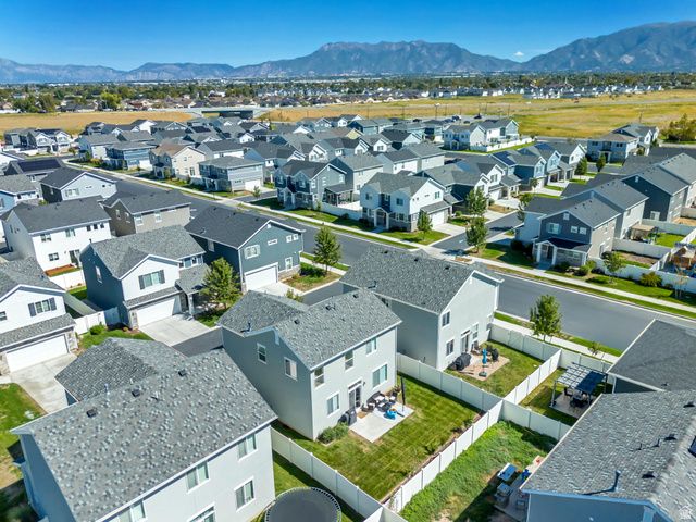 2115 W 3330 S, Syracuse, UT 84075