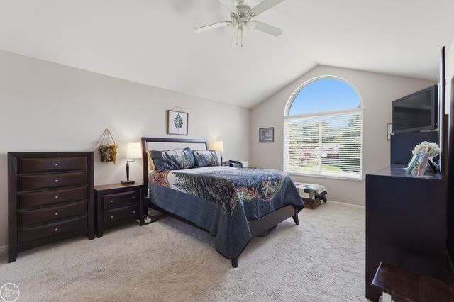 7554 Cedar Creek Drive, White Lake Twp, MI 48383