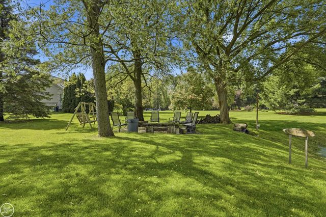 7554 Cedar Creek Drive, White Lake Twp, MI 48383