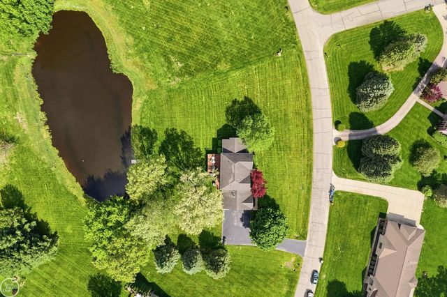7554 Cedar Creek Drive, White Lake Twp, MI 48383
