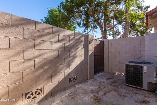 1041 N GRANITE REEF Road, Scottsdale, AZ 85257