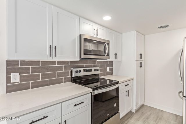 1041 N GRANITE REEF Road, Scottsdale, AZ 85257