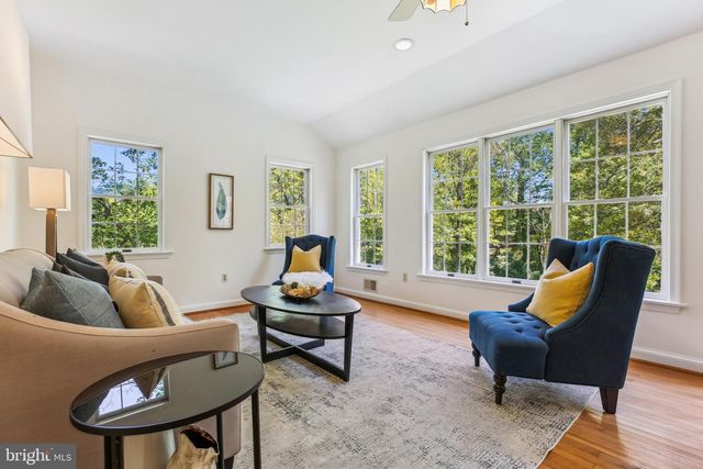 1750 OVERLOOK DR, Silver Spring, MD 20903