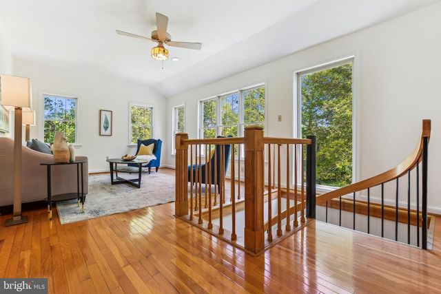 1750 OVERLOOK DR, Silver Spring, MD 20903