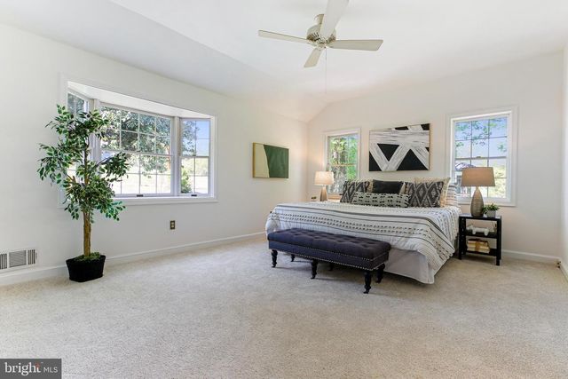 1750 OVERLOOK DR, Silver Spring, MD 20903