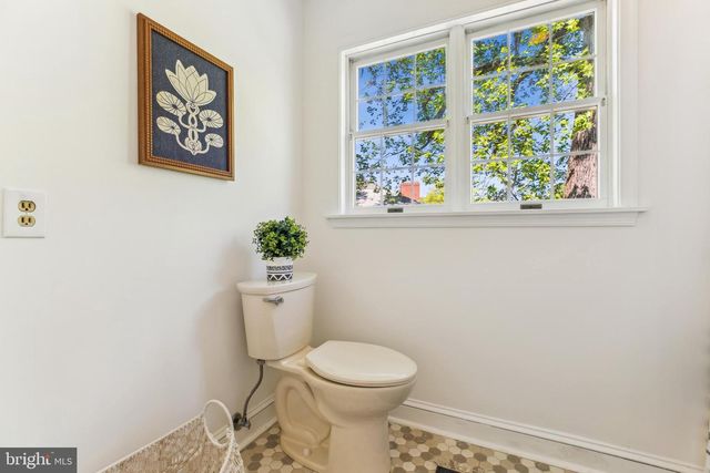 1750 OVERLOOK DR, Silver Spring, MD 20903