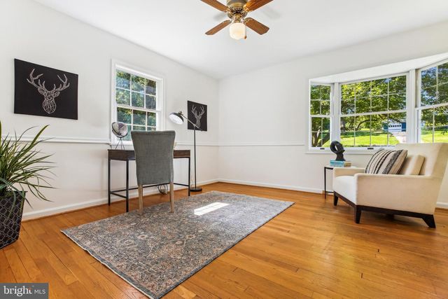 1750 OVERLOOK DR, Silver Spring, MD 20903