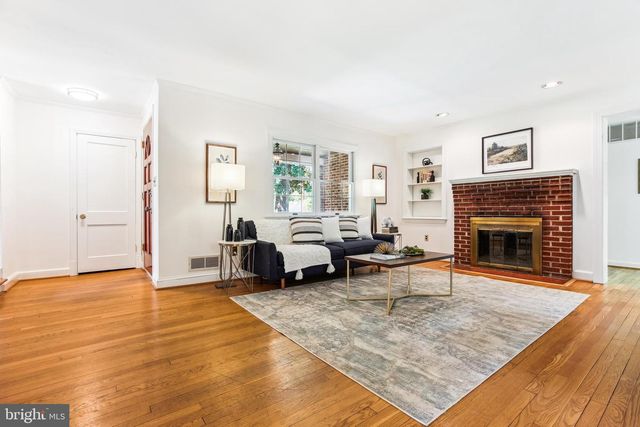 1750 OVERLOOK DR, Silver Spring, MD 20903