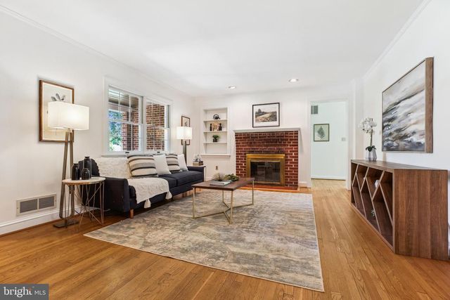 1750 OVERLOOK DR, Silver Spring, MD 20903