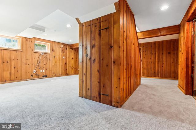 1750 OVERLOOK DR, Silver Spring, MD 20903