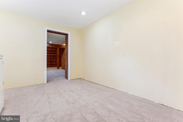 1750 OVERLOOK DR, Silver Spring, MD 20903