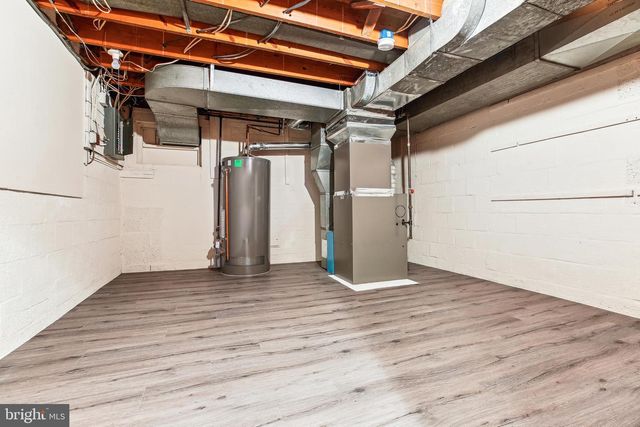 1750 OVERLOOK DR, Silver Spring, MD 20903