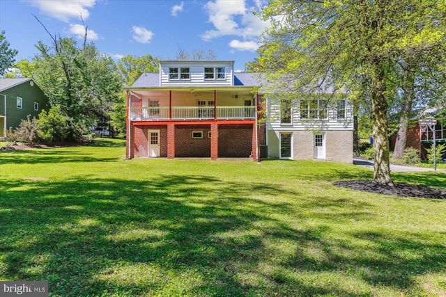 1750 OVERLOOK DR, Silver Spring, MD 20903