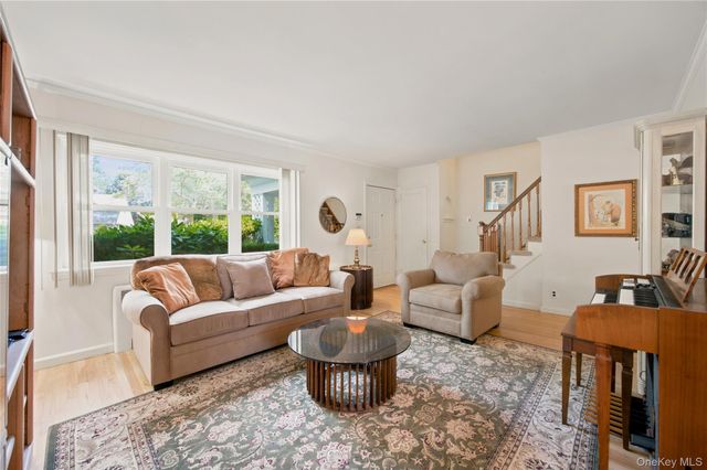 102 Stephan Marc Lane, New Hyde Park, NY 11040