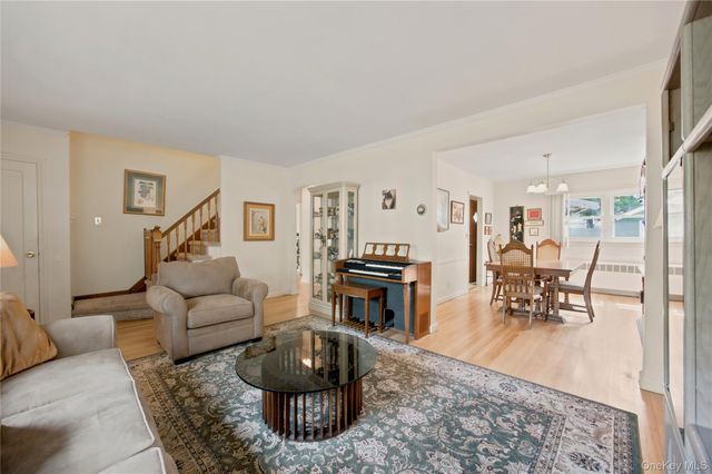 102 Stephan Marc Lane, New Hyde Park, NY 11040