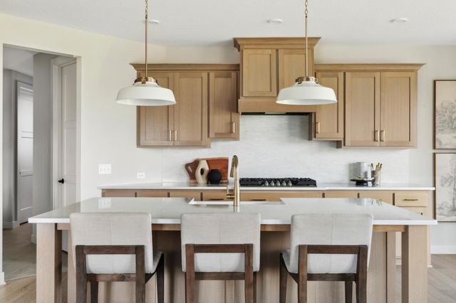 3725 Knightsbridge Lane N, Lake Elmo, MN 55042