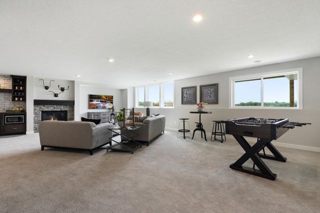 3725 Knightsbridge Lane N, Lake Elmo, MN 55042