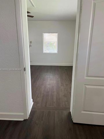 6028 SW 27th St R, Miramar, FL 33023