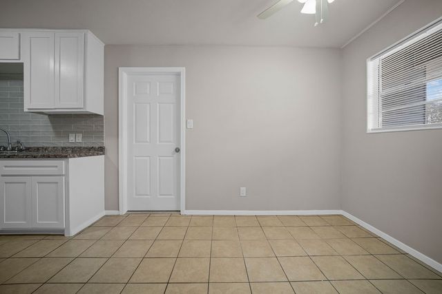 104 Moonlite, Sinton, TX 78387