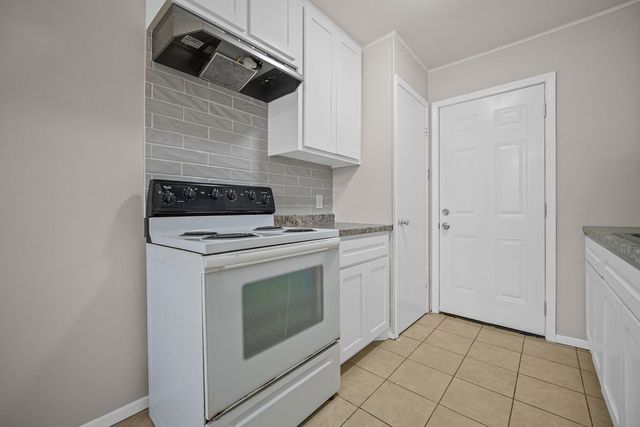 104 Moonlite, Sinton, TX 78387