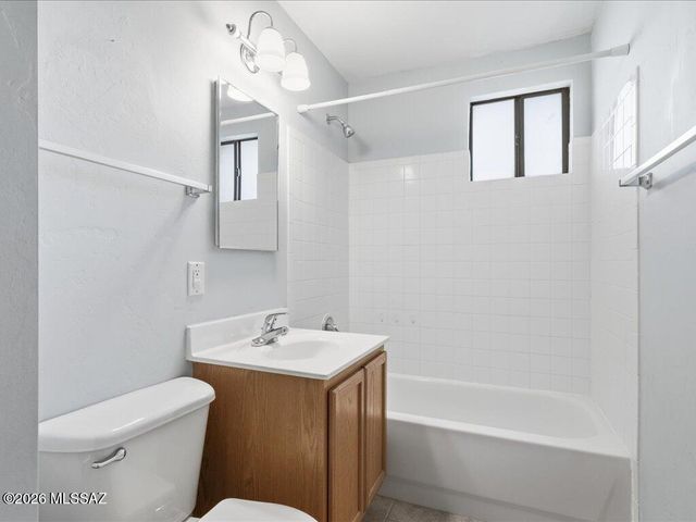 350 N Silverbell Rd Apt 145, Tucson, AZ 85745