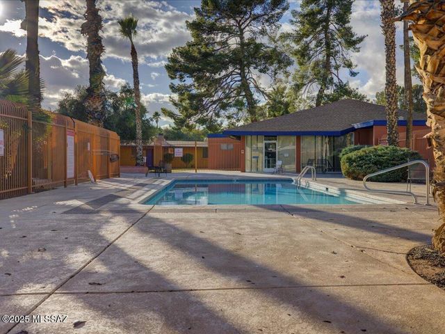 350 N Silverbell Rd Apt 145, Tucson, AZ 85745