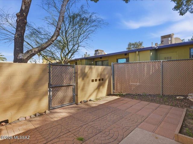 350 N Silverbell Rd Apt 145, Tucson, AZ 85745