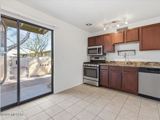 350 N Silverbell Rd Apt 145, Tucson, AZ 85745