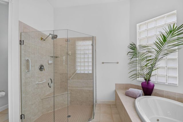 9574 LANTERN BAY Circle, West Palm Beach, FL 33411