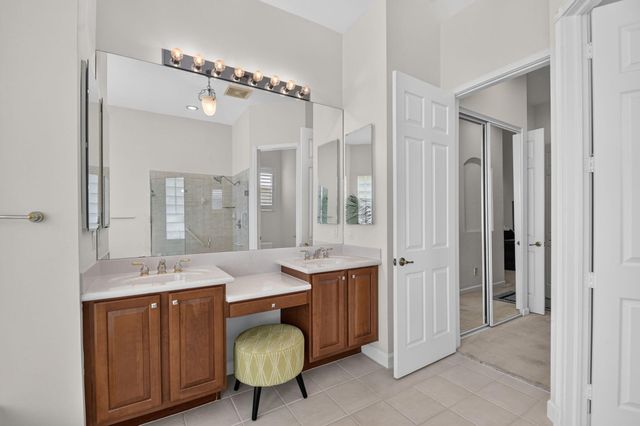 9574 LANTERN BAY Circle, West Palm Beach, FL 33411