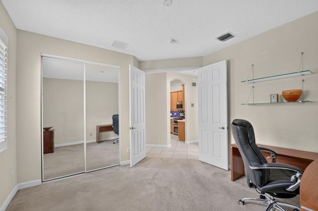 9574 LANTERN BAY Circle, West Palm Beach, FL 33411