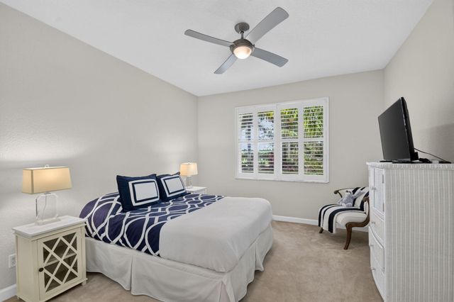 9574 LANTERN BAY Circle, West Palm Beach, FL 33411