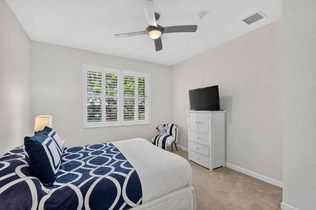 9574 LANTERN BAY Circle, West Palm Beach, FL 33411